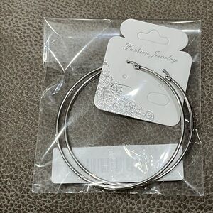 Elegant Silver Tone Large Hoop Earrings 🌿🆕🌿